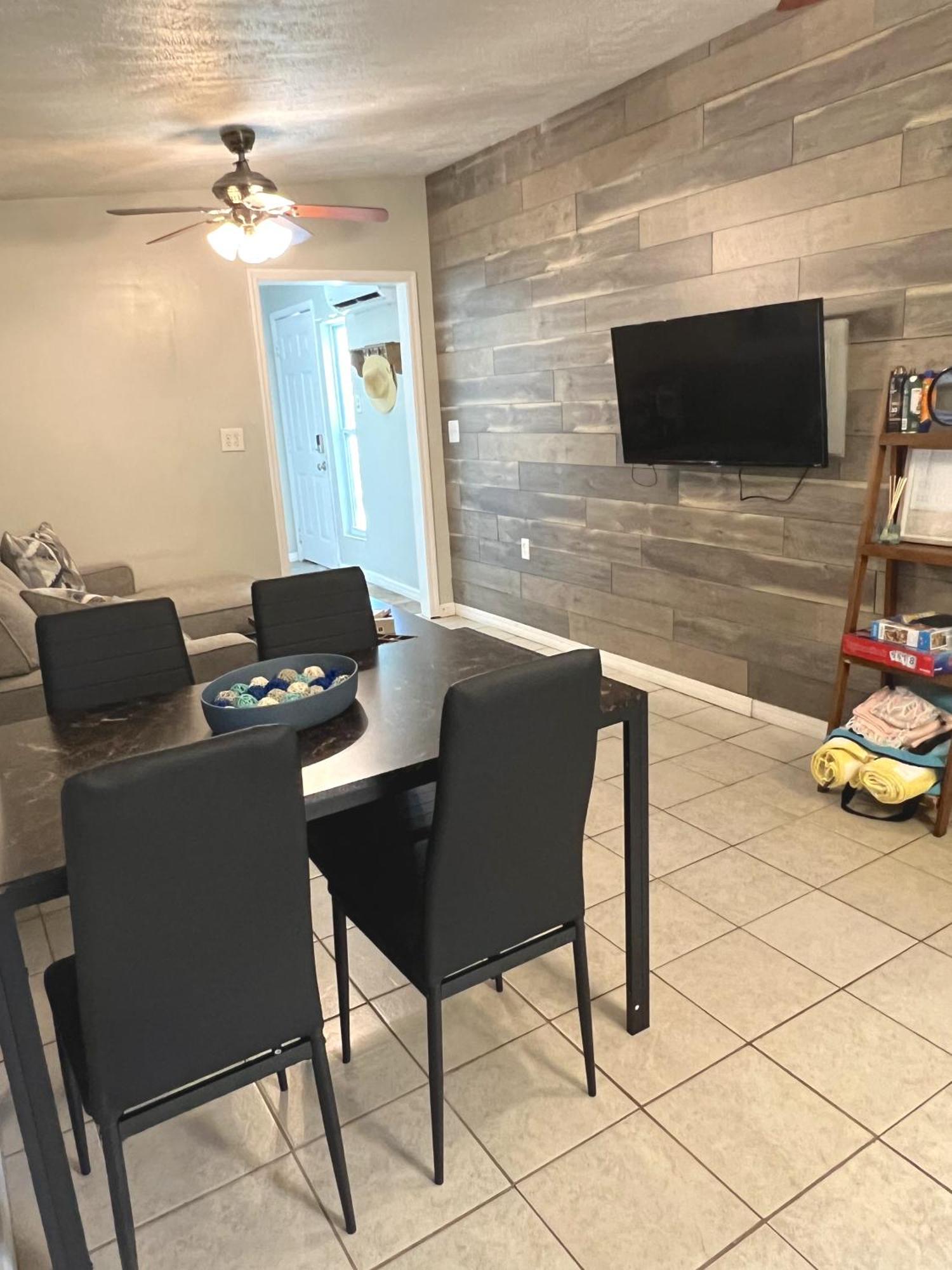 Arlington Bungalows-Sarasota 10 Min To Siesta Key الغرفة الصورة